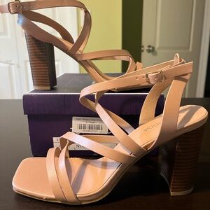 Top Moda, New with box, strappy heel. Size 8, Heel is 3”